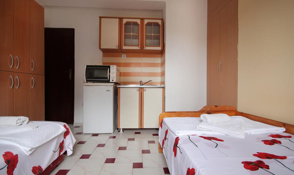 Apartments Villa Slavica Petrovac 部屋 写真