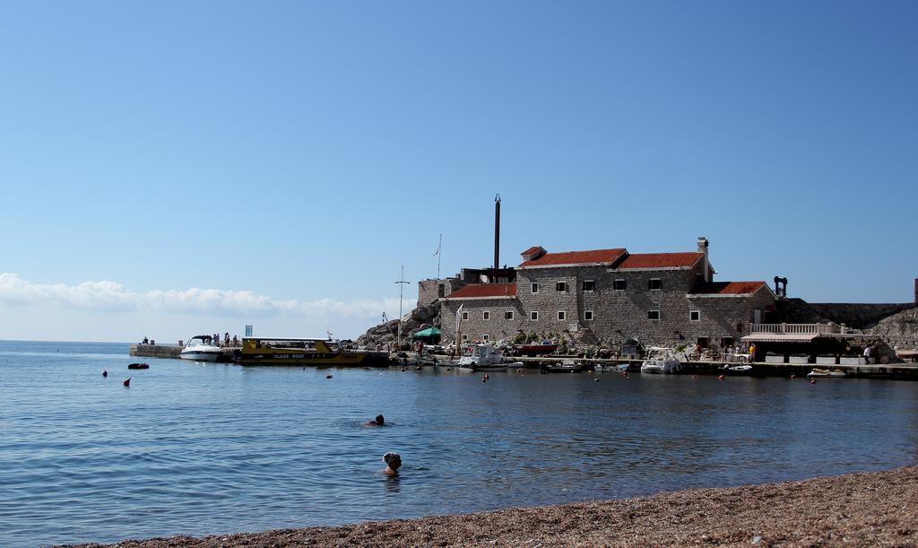 Apartments Villa Slavica Petrovac 部屋 写真