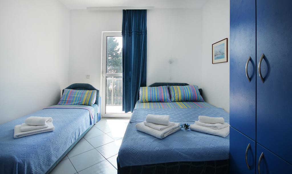 Apartments Villa Slavica Petrovac 部屋 写真